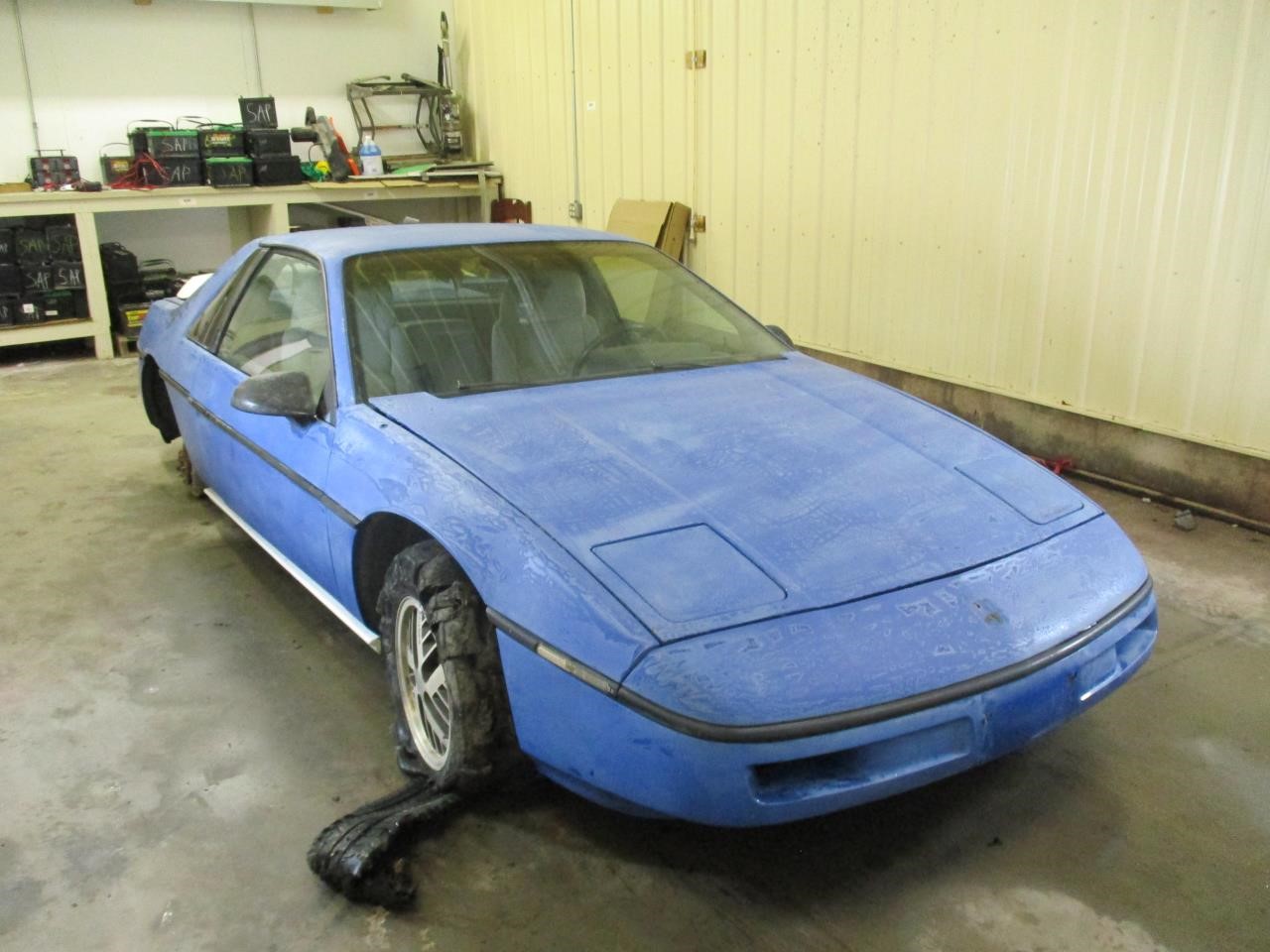 https://f005.backblazeb2.com/file/img-partshotlines-com/Inventory/MA185/Vehicle/101241_12.jpg