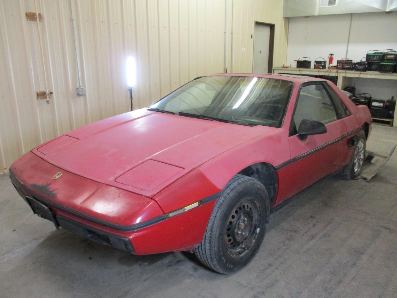 https://f005.backblazeb2.com/file/img-partshotlines-com/Inventory/MA185/Vehicle/101242_01.jpg