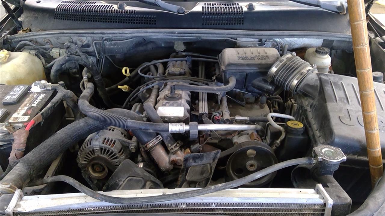 https://f005.backblazeb2.com/file/img-partshotlines-com/Inventory/MA185/Vehicle/101784_09.jpg