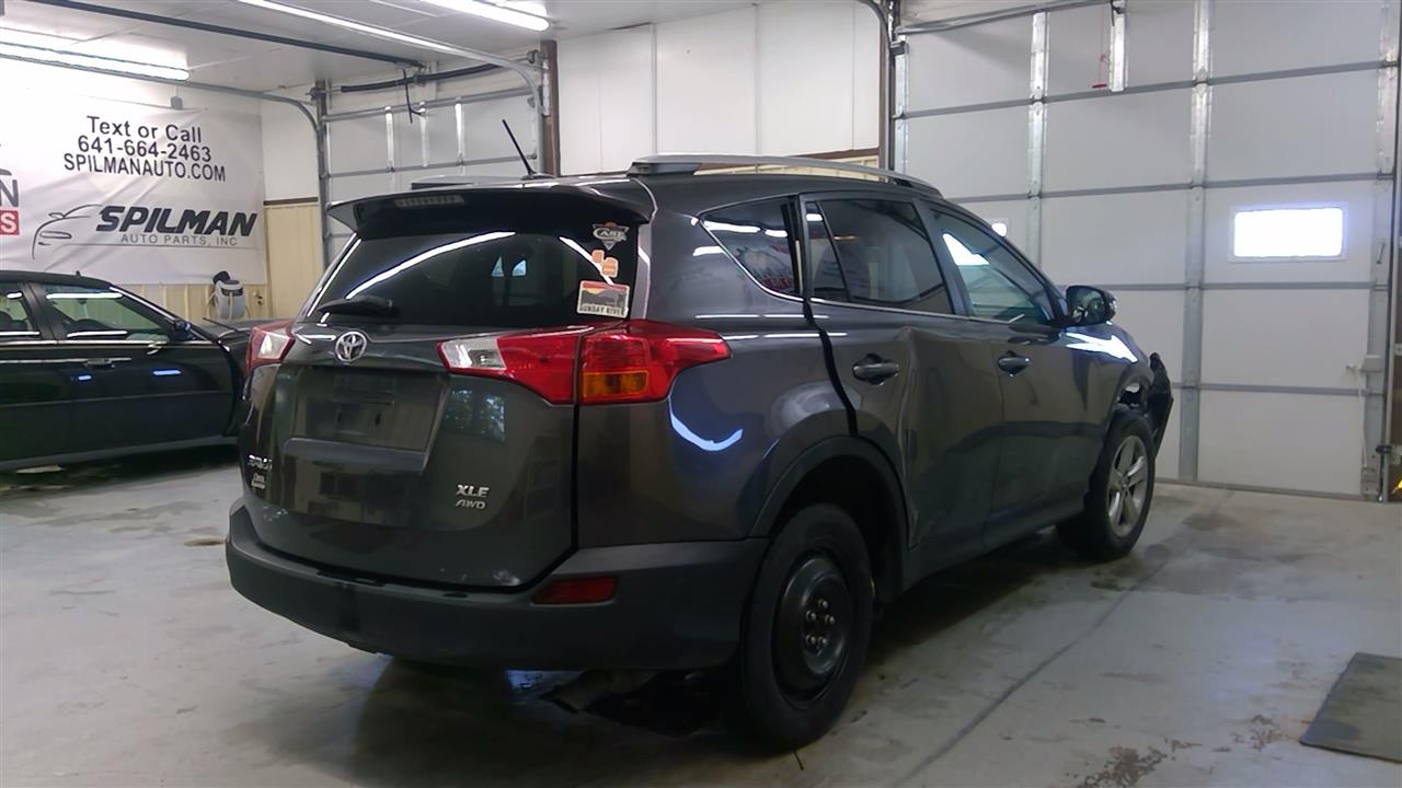 https://f005.backblazeb2.com/file/img-partshotlines-com/Inventory/MA185/Vehicle/102103_12.jpg