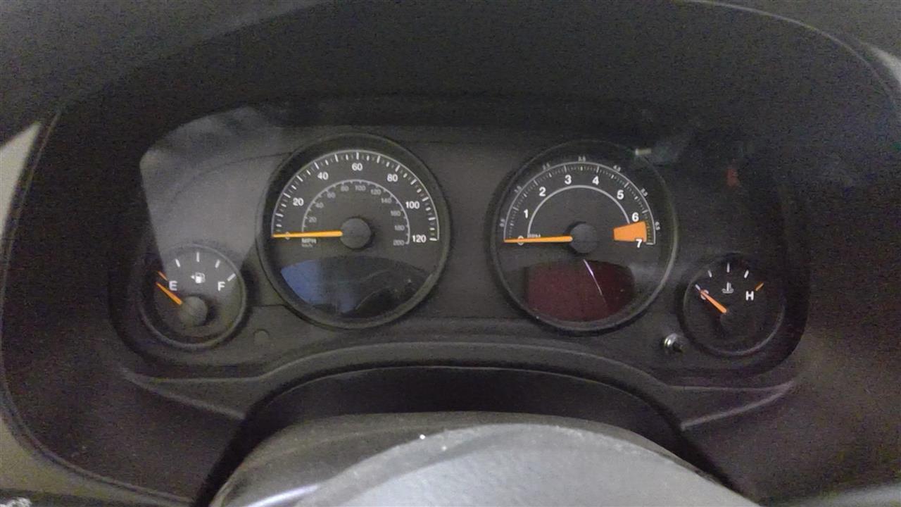 Vehicle/103100_61.jpg