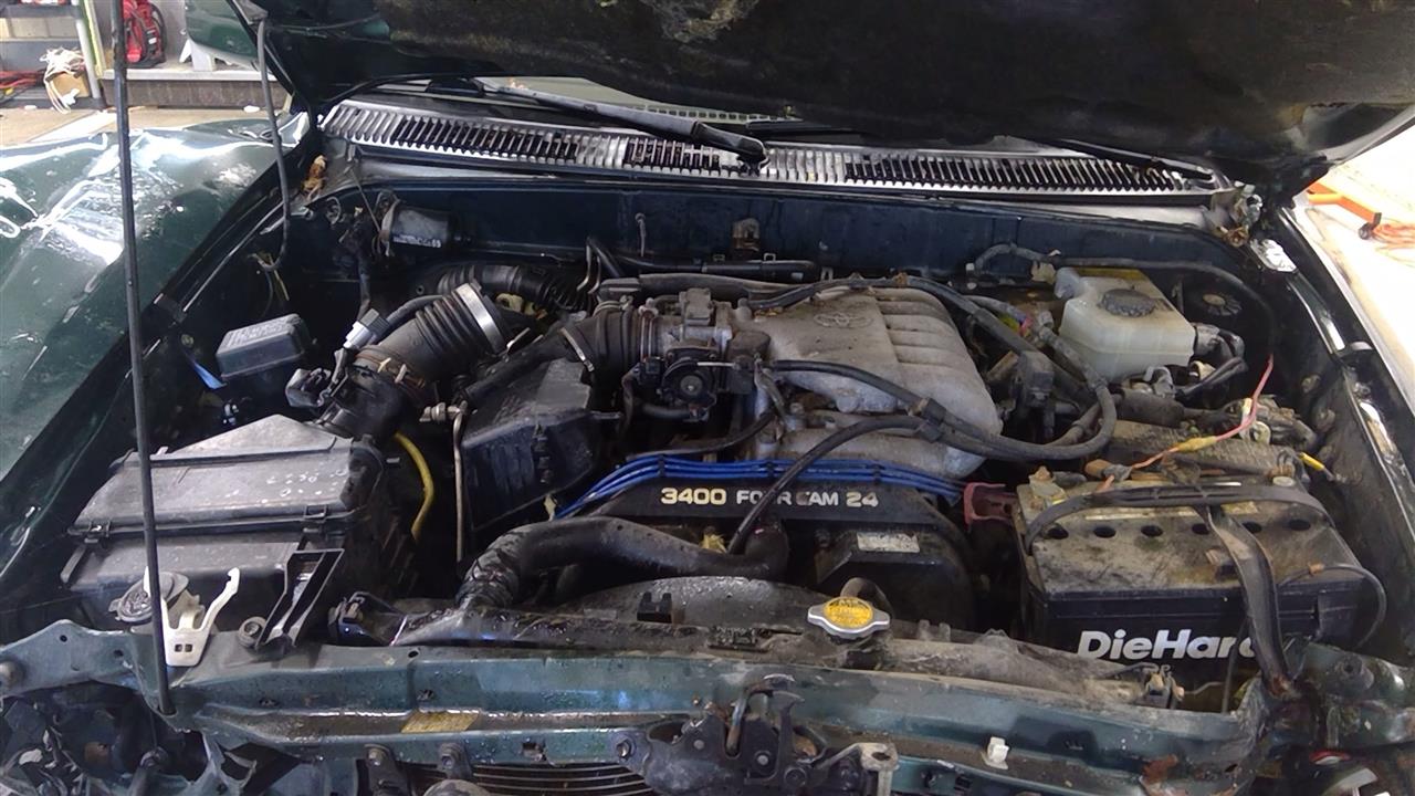 https://f005.backblazeb2.com/file/img-partshotlines-com/Inventory/MA185/Vehicle/103135_07.jpg