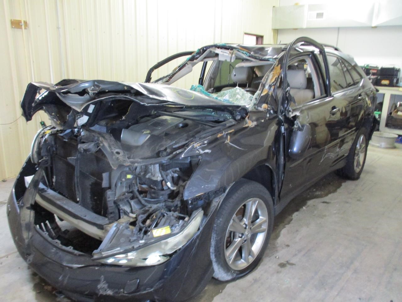 https://f005.backblazeb2.com/file/img-partshotlines-com/Inventory/MA185/Vehicle/103300_01.jpg
