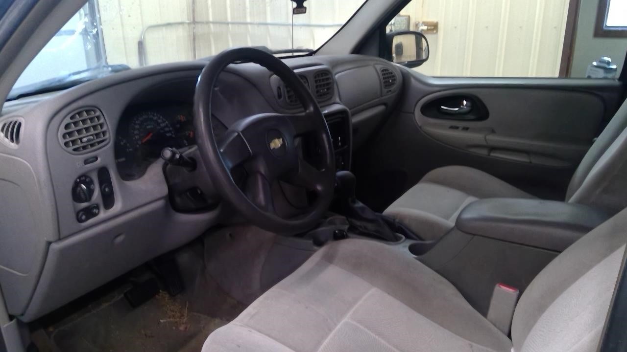 https://f005.backblazeb2.com/file/img-partshotlines-com/Inventory/MA185/Vehicle/103429_04.jpg