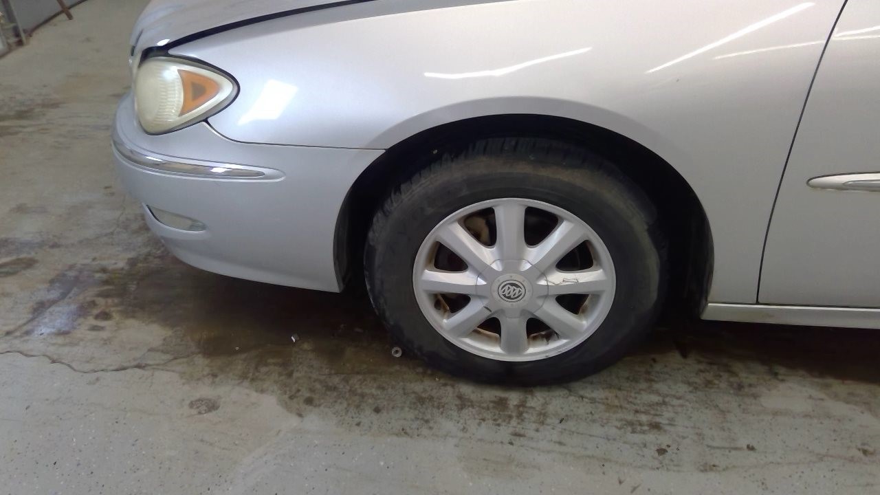 https://f005.backblazeb2.com/file/img-partshotlines-com/Inventory/MA185/Vehicle/103874_07.jpg