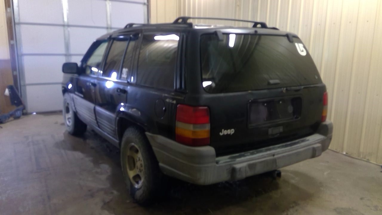 https://f005.backblazeb2.com/file/img-partshotlines-com/Inventory/MA185/Vehicle/104122_11.jpg