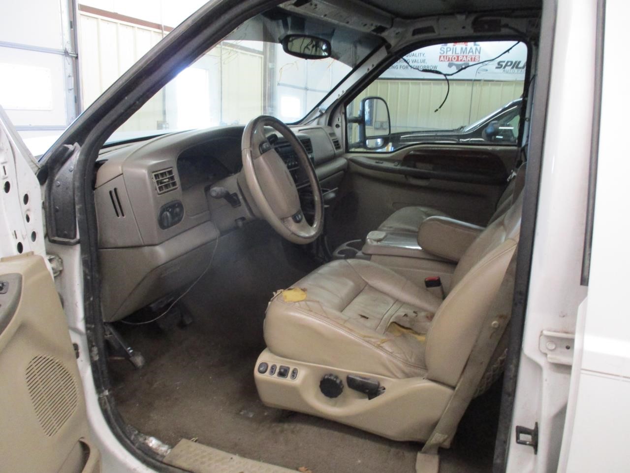 https://f005.backblazeb2.com/file/img-partshotlines-com/Inventory/MA185/Vehicle/104147_02.jpg