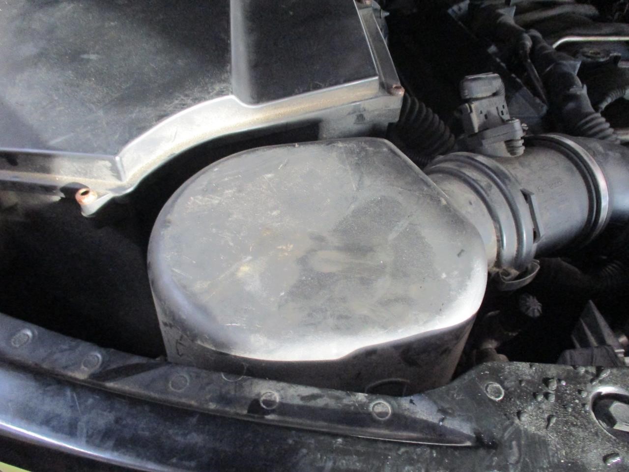 https://f005.backblazeb2.com/file/img-partshotlines-com/Inventory/MA185/Vehicle/104538_09.jpg