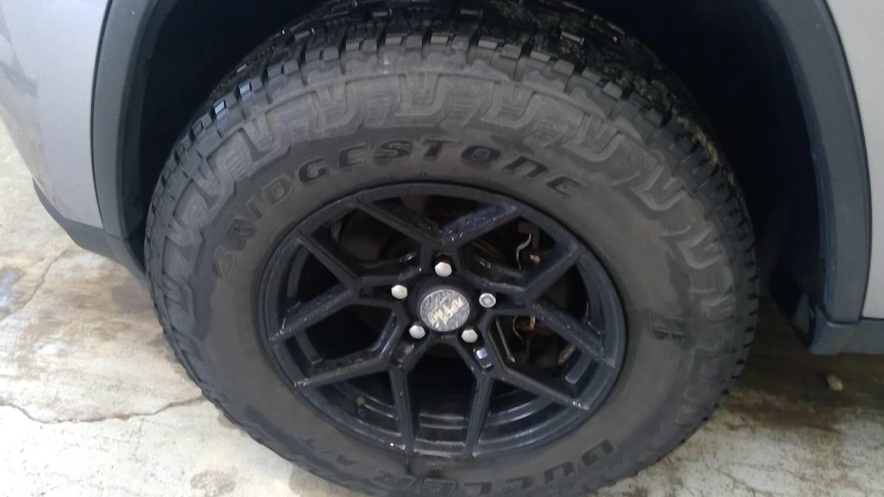 https://f005.backblazeb2.com/file/img-partshotlines-com/Inventory/MA185/Vehicle/104604_07.jpg