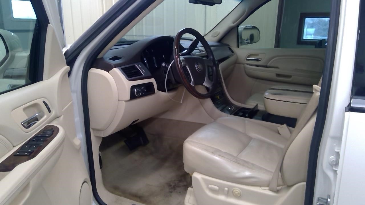 https://f005.backblazeb2.com/file/img-partshotlines-com/Inventory/MA185/Vehicle/104664_02.jpg
