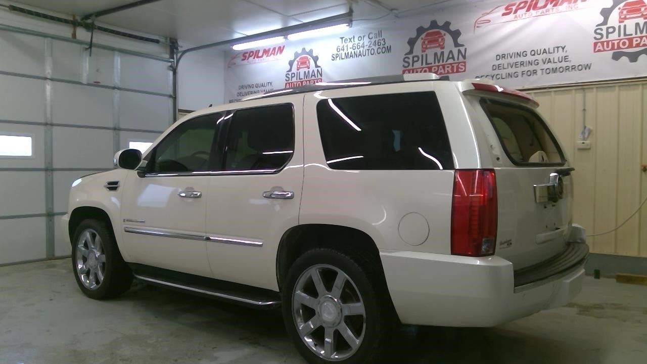 https://f005.backblazeb2.com/file/img-partshotlines-com/Inventory/MA185/Vehicle/104664_11.jpg