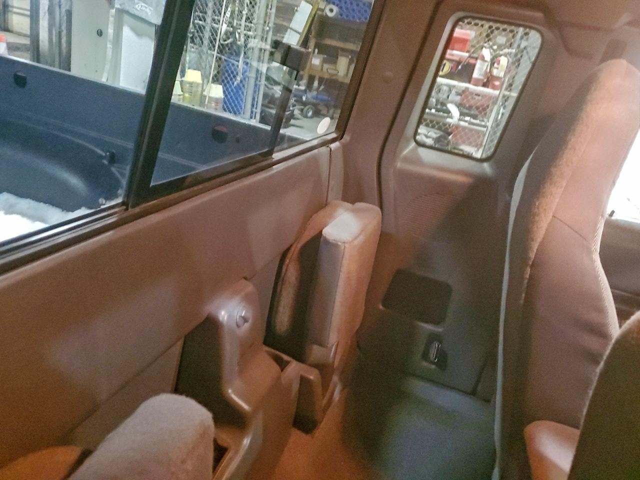 https://f005.backblazeb2.com/file/img-partshotlines-com/Inventory/MA185/Vehicle/105481_10.jpg