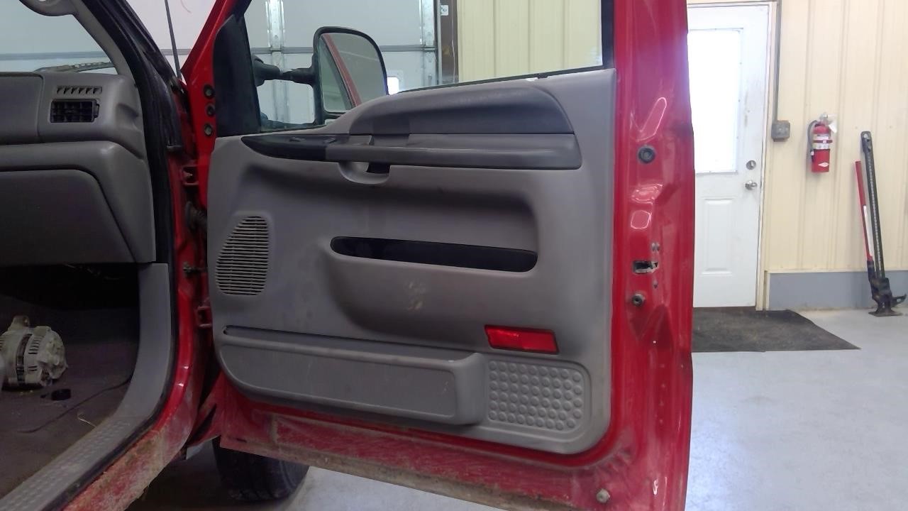 https://f005.backblazeb2.com/file/img-partshotlines-com/Inventory/MA185/Vehicle/105488_05.jpg
