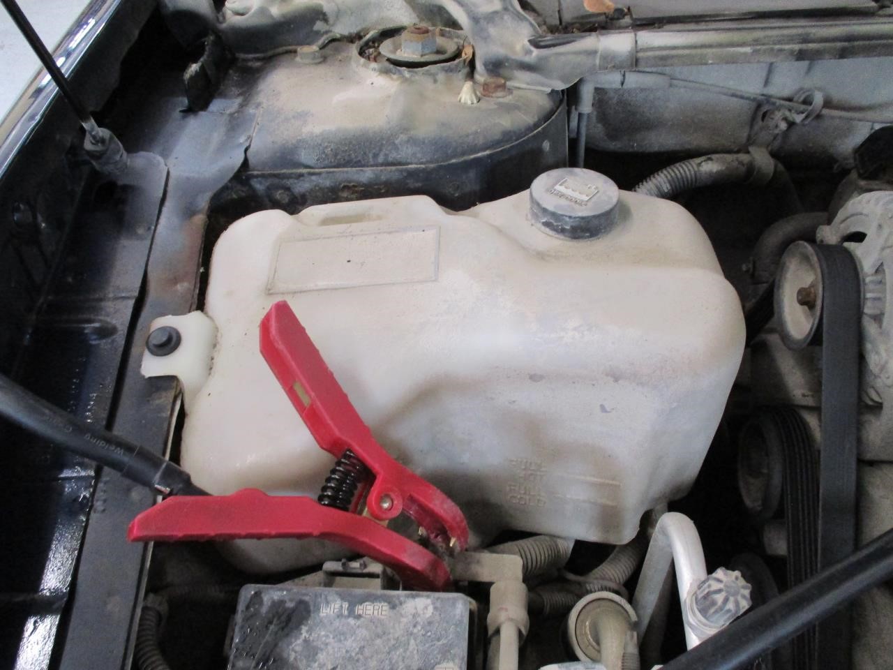 https://f005.backblazeb2.com/file/img-partshotlines-com/Inventory/MA185/Vehicle/105520_10.jpg