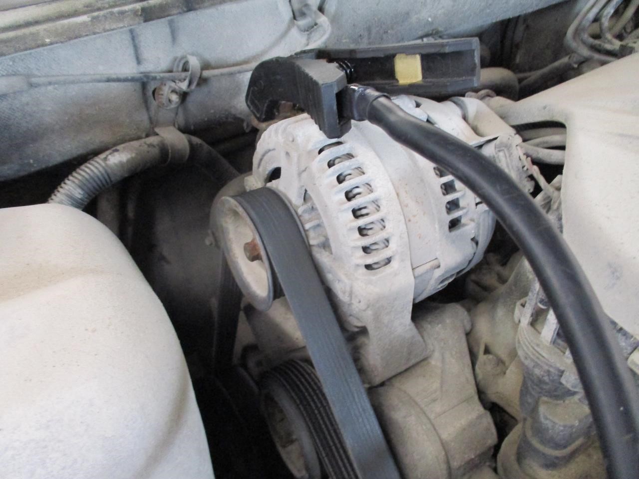 https://f005.backblazeb2.com/file/img-partshotlines-com/Inventory/MA185/Vehicle/105520_12.jpg
