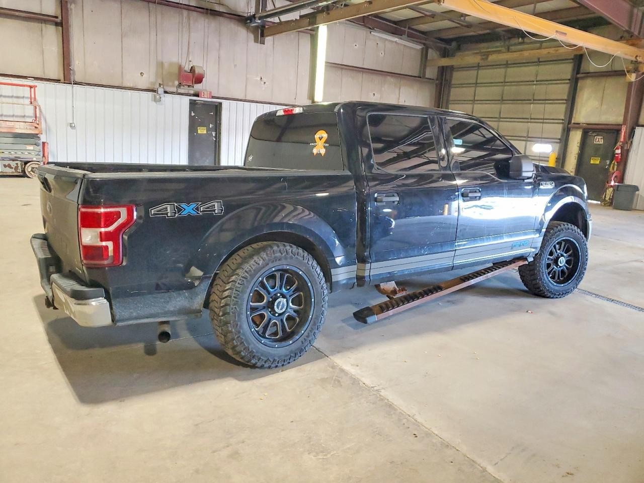 https://f005.backblazeb2.com/file/img-partshotlines-com/Inventory/MA185/Vehicle/106003_03.jpg