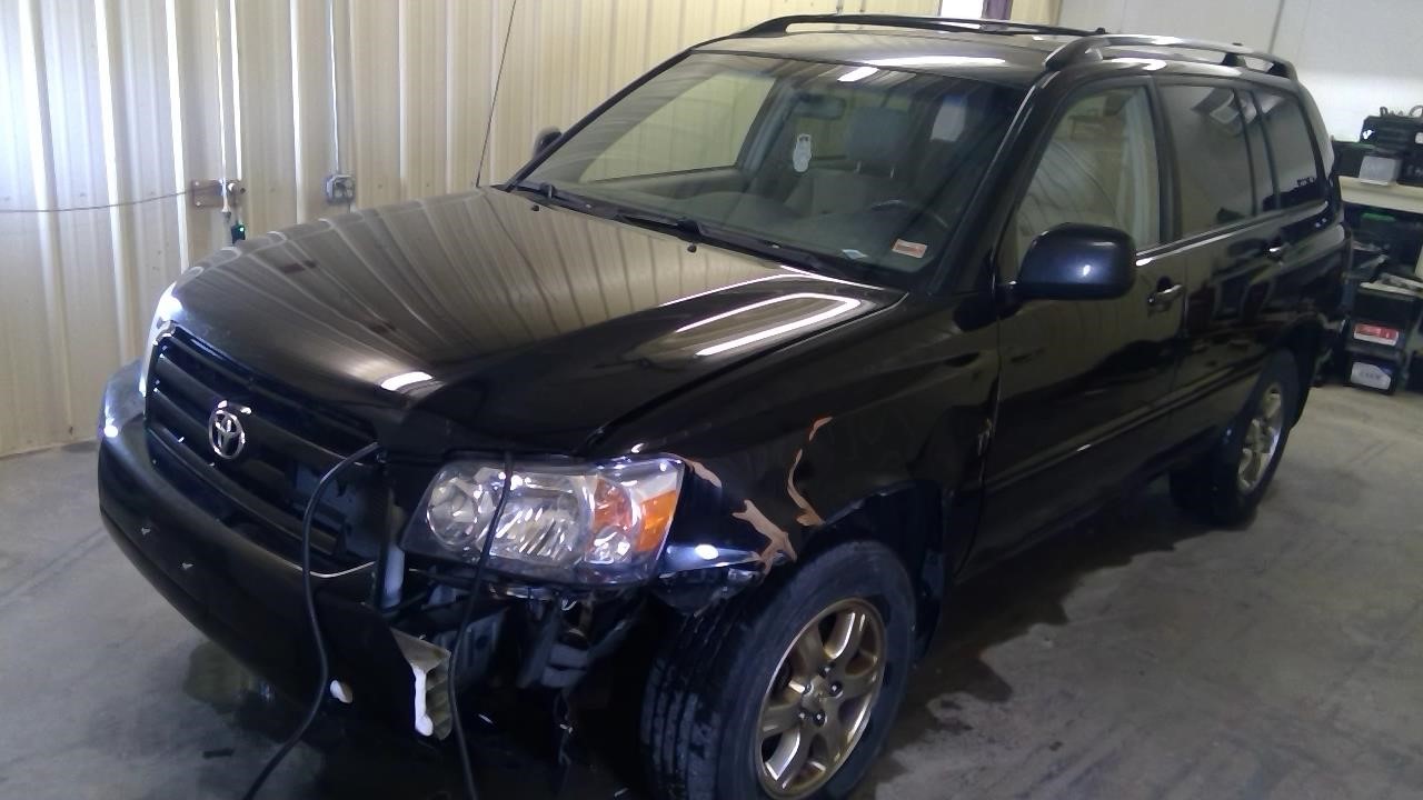 https://f005.backblazeb2.com/file/img-partshotlines-com/Inventory/MA185/Vehicle/106088_01.jpg