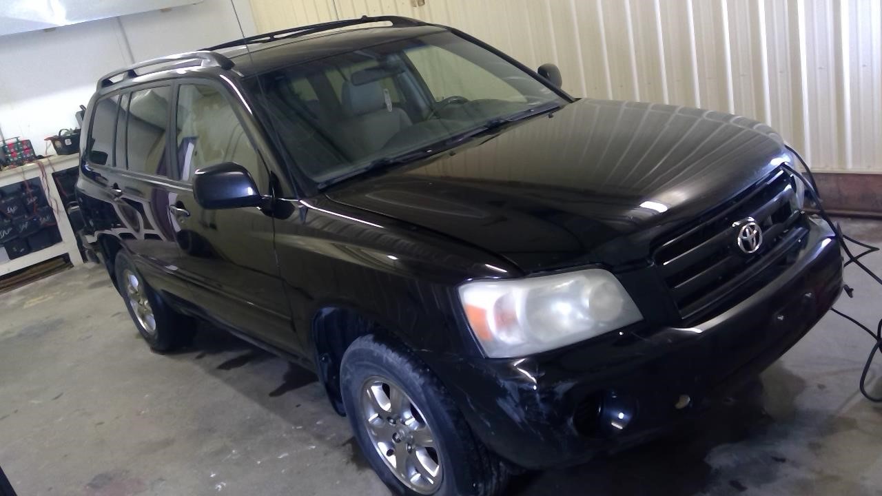 https://f005.backblazeb2.com/file/img-partshotlines-com/Inventory/MA185/Vehicle/106088_08.jpg