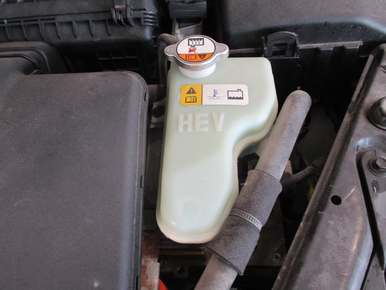 https://f005.backblazeb2.com/file/img-partshotlines-com/Inventory/MA185/Vehicle/106117_11.jpg