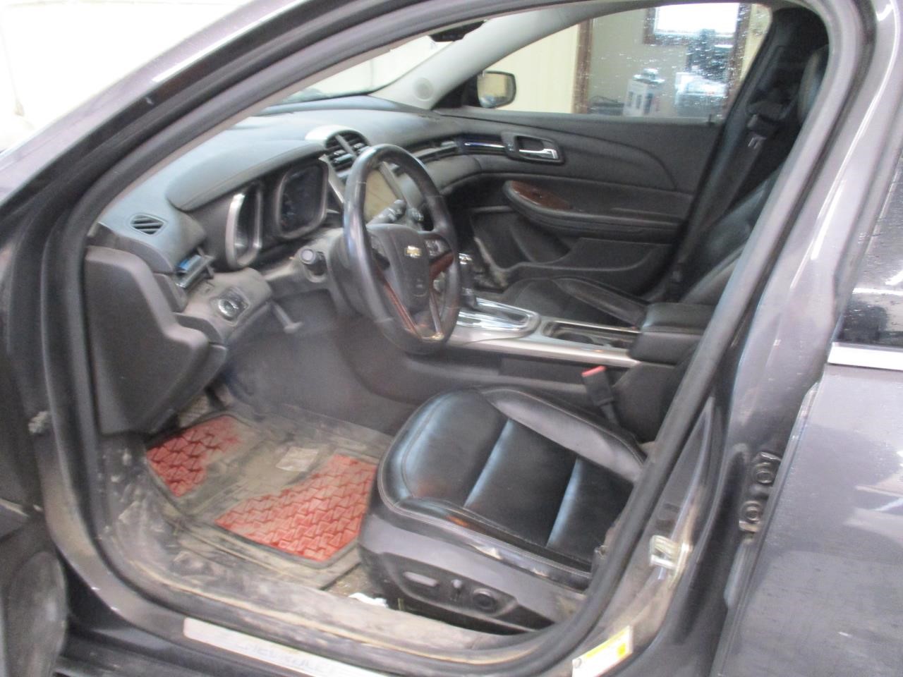 Vehicle/106133_02.jpg