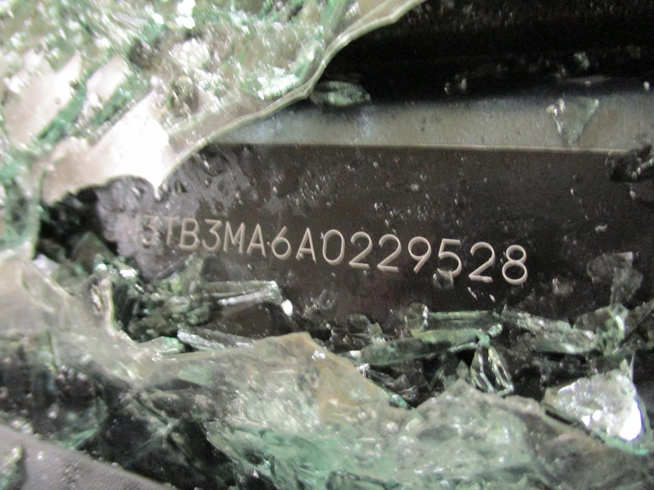 https://f005.backblazeb2.com/file/img-partshotlines-com/Inventory/MA185/Vehicle/106317_03.jpg