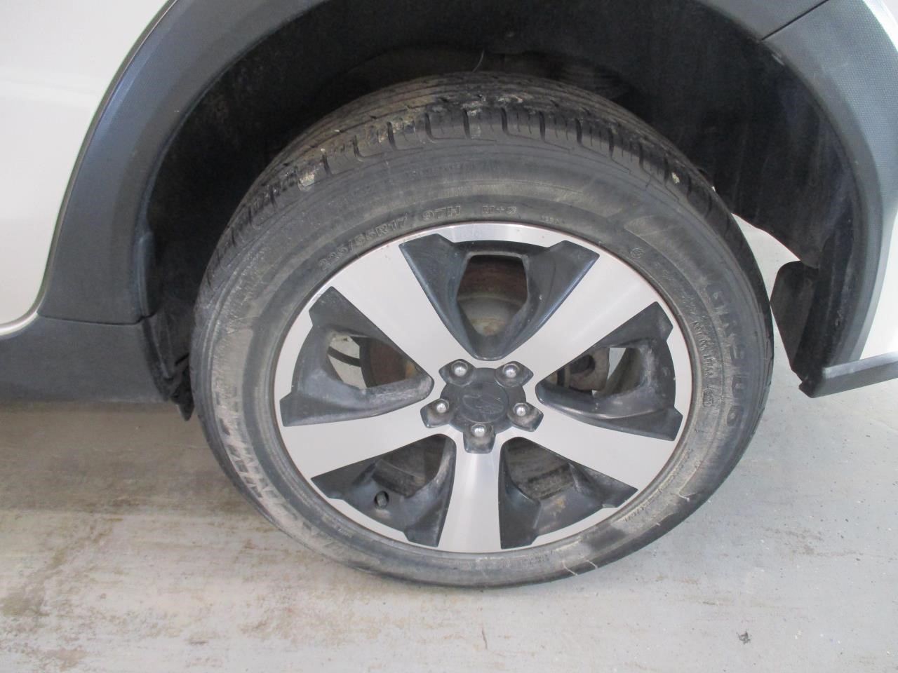 Vehicle/106497_06.jpg