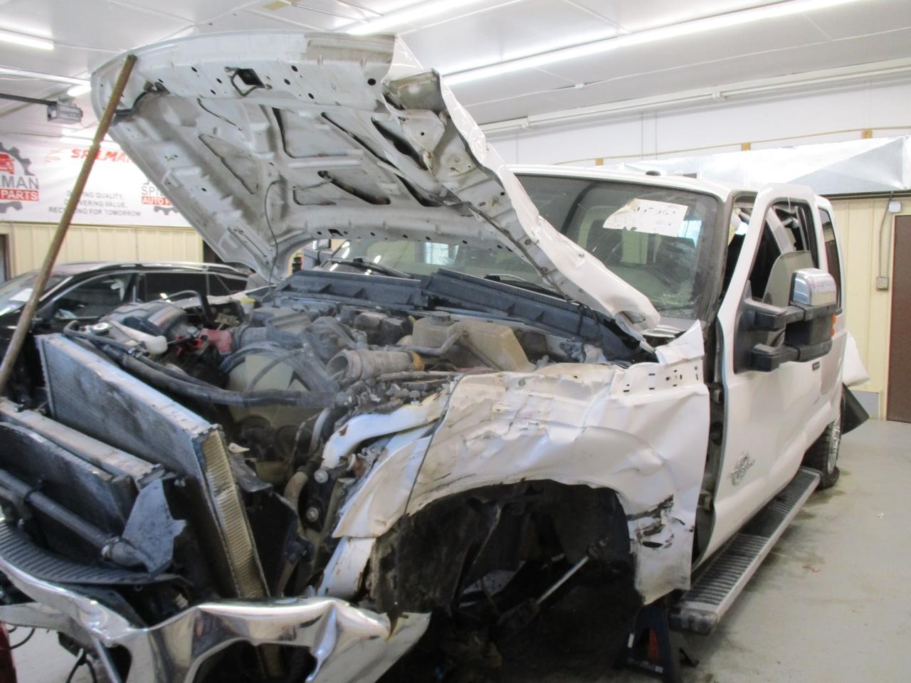 https://f005.backblazeb2.com/file/img-partshotlines-com/Inventory/MA185/Vehicle/106506_01.jpg