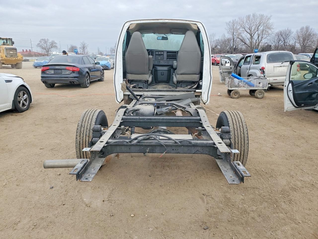 https://f005.backblazeb2.com/file/img-partshotlines-com/Inventory/MA185/Vehicle/106538_06.jpg
