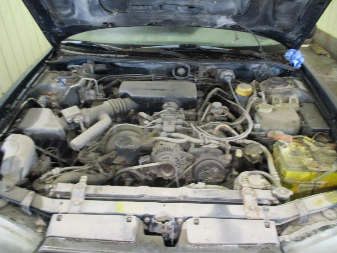 https://f005.backblazeb2.com/file/img-partshotlines-com/Inventory/MA185/Vehicle/106566_08.jpg