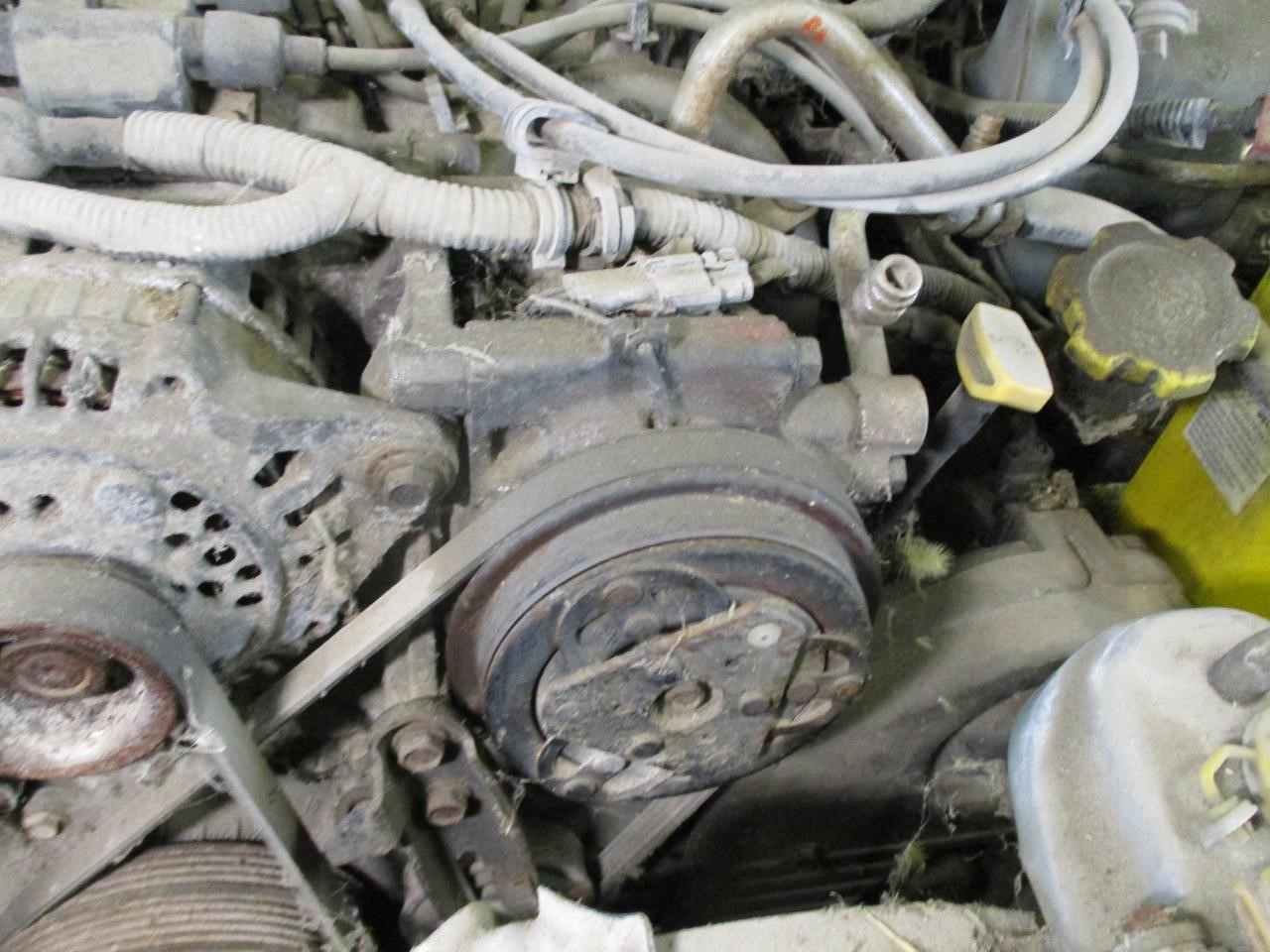 https://f005.backblazeb2.com/file/img-partshotlines-com/Inventory/MA185/Vehicle/106566_12.jpg