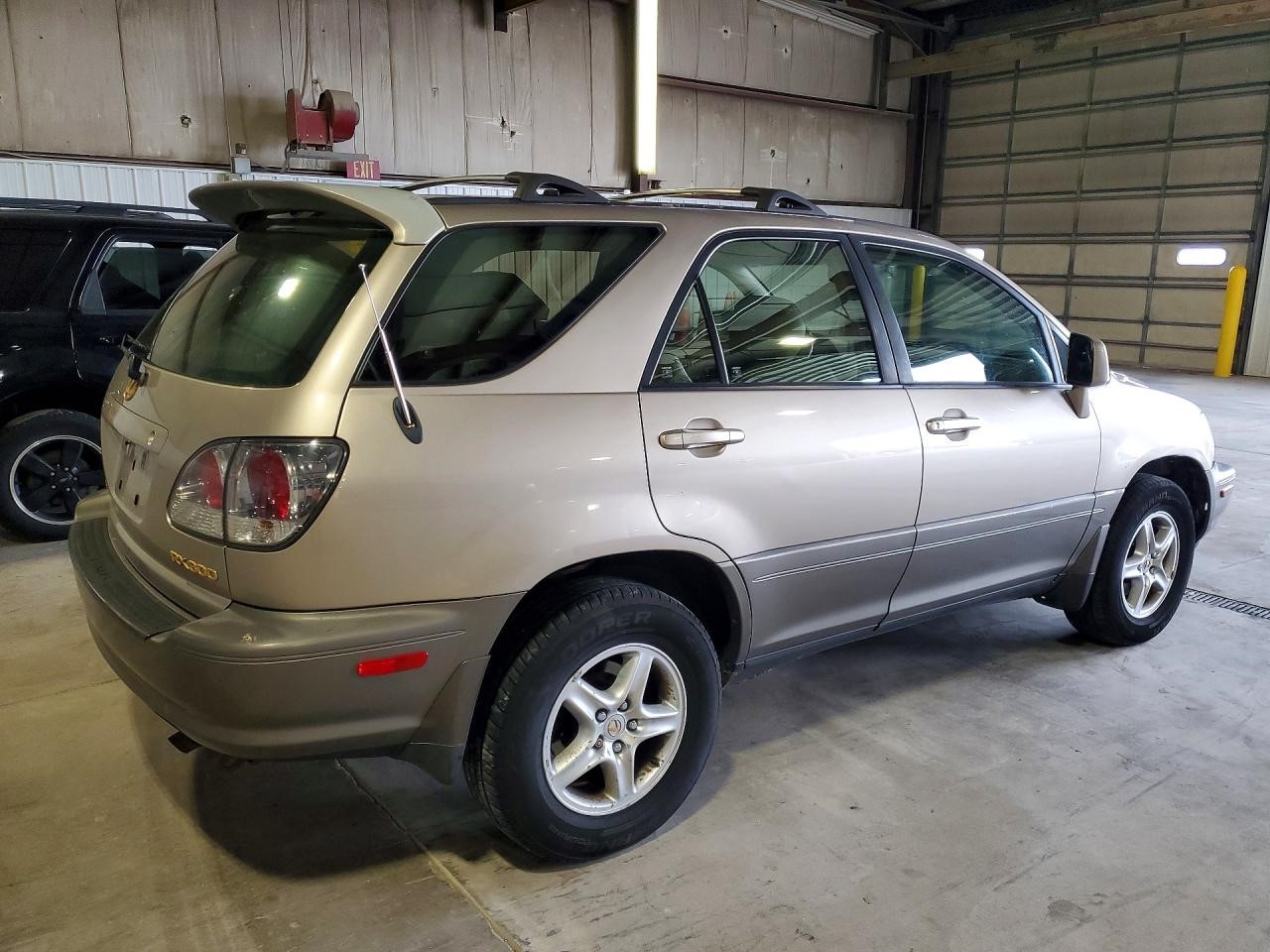 https://f005.backblazeb2.com/file/img-partshotlines-com/Inventory/MA185/Vehicle/106753_03.jpg