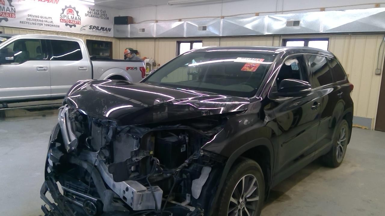 Vehicle/106877_09.jpg