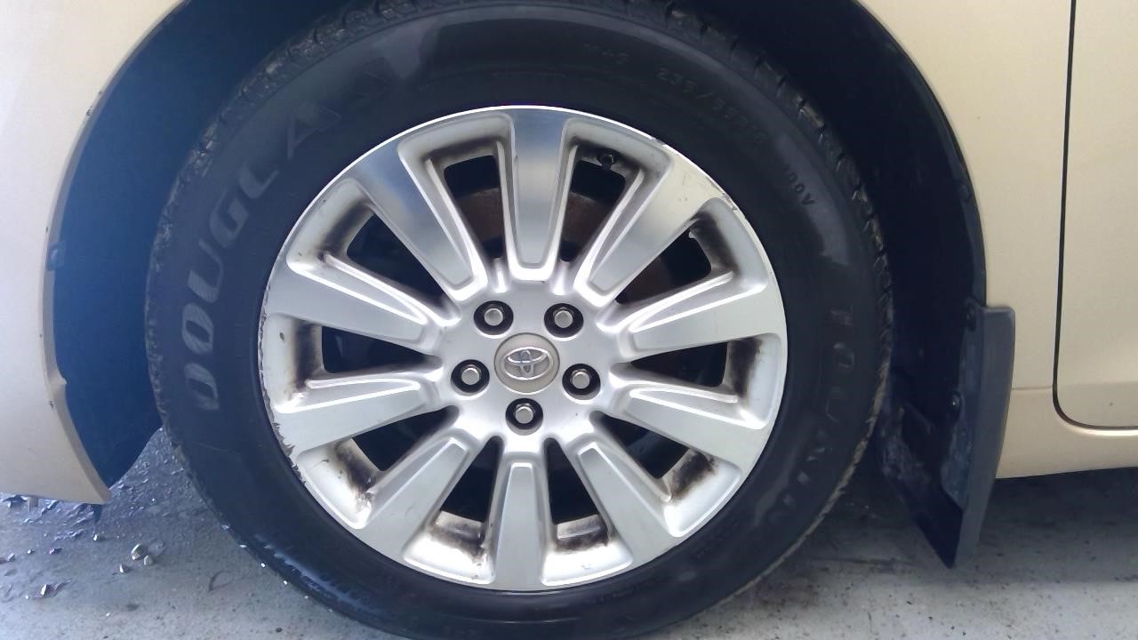 Vehicle/106957_05.jpg