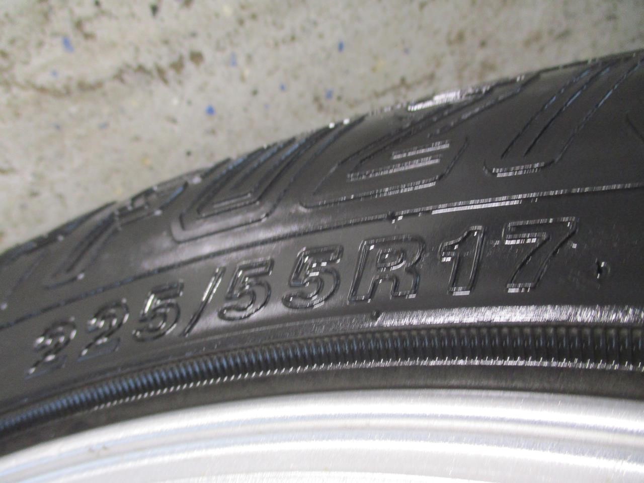 https://f005.backblazeb2.com/file/img-partshotlines-com/Inventory/MA185/Vehicle/106958_07.jpg