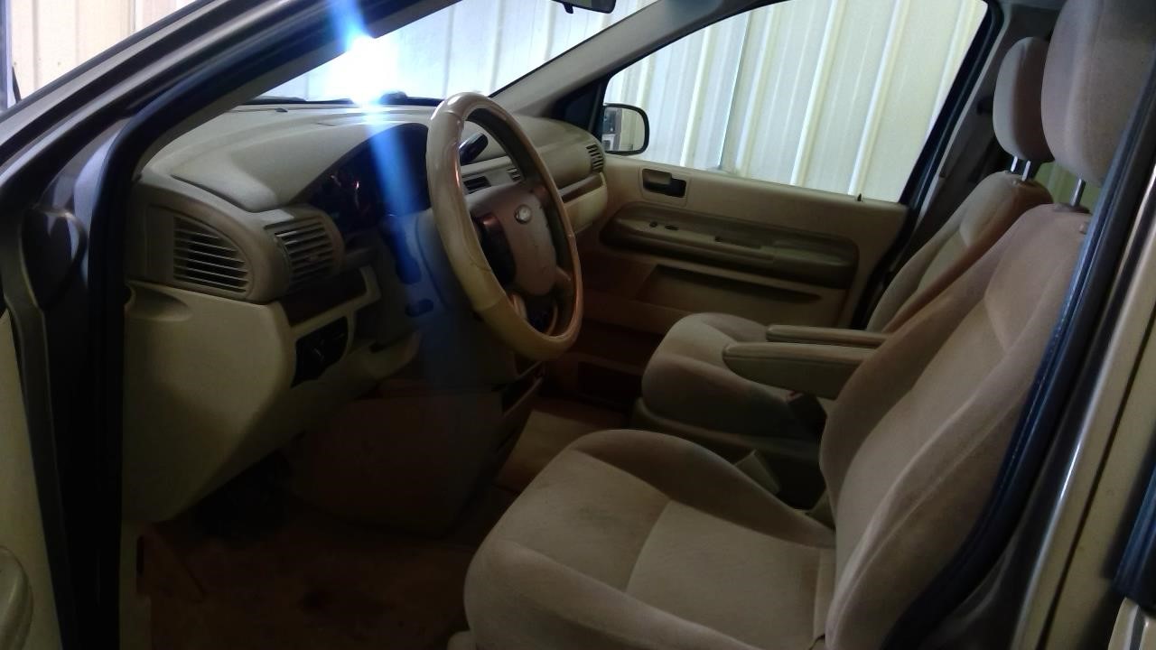 https://f005.backblazeb2.com/file/img-partshotlines-com/Inventory/MA185/Vehicle/107410_04.jpg