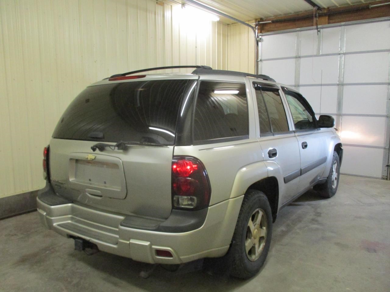 https://f005.backblazeb2.com/file/img-partshotlines-com/Inventory/MA185/Vehicle/107475_09.jpg