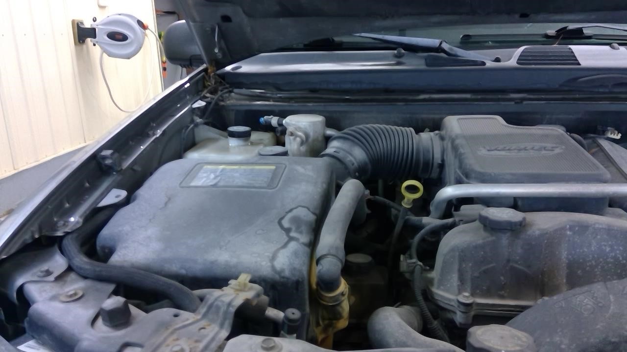https://f005.backblazeb2.com/file/img-partshotlines-com/Inventory/MA185/Vehicle/107535_11.jpg