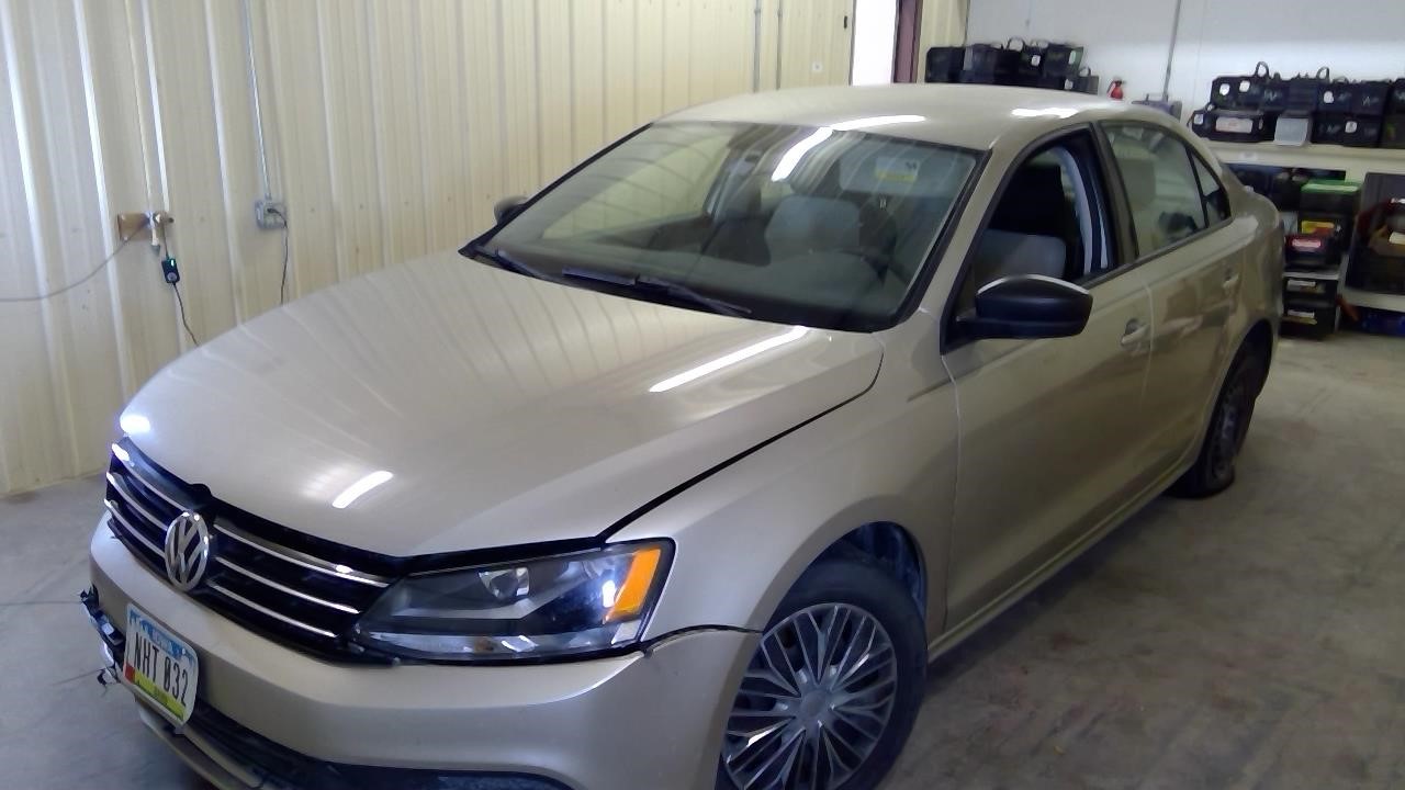 https://f005.backblazeb2.com/file/img-partshotlines-com/Inventory/MA185/Vehicle/107705_09.jpg