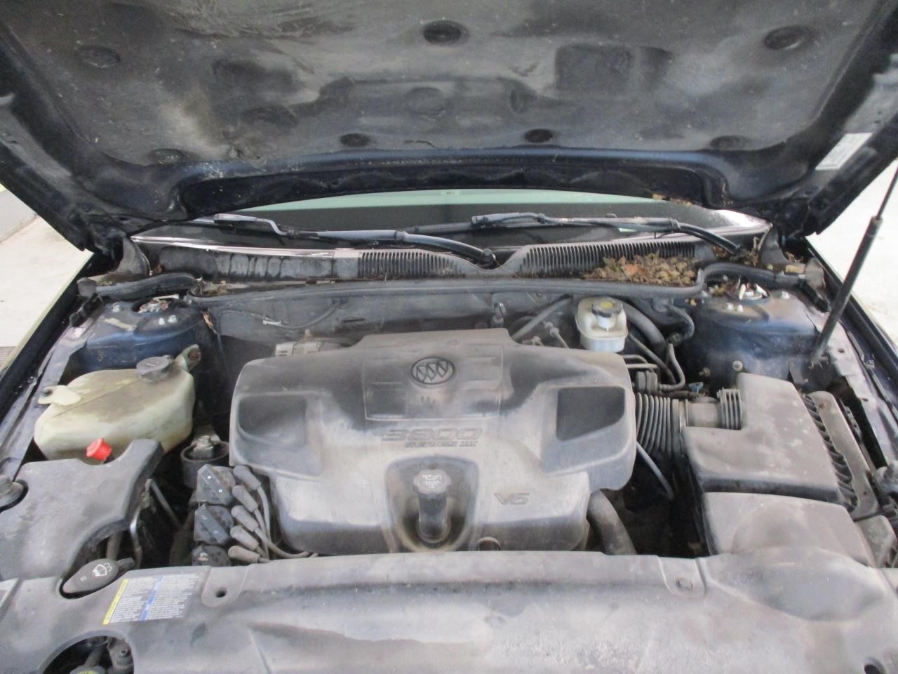 https://f005.backblazeb2.com/file/img-partshotlines-com/Inventory/MA185/Vehicle/107752_08.jpg