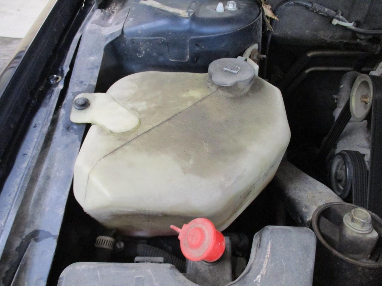 https://f005.backblazeb2.com/file/img-partshotlines-com/Inventory/MA185/Vehicle/107752_10.jpg