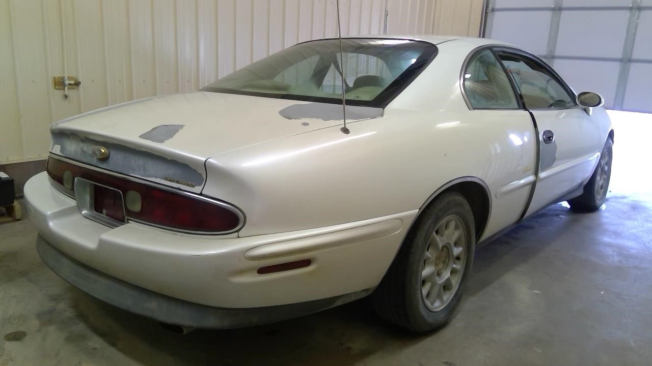 https://f005.backblazeb2.com/file/img-partshotlines-com/Inventory/MA185/Vehicle/107766_09.jpg