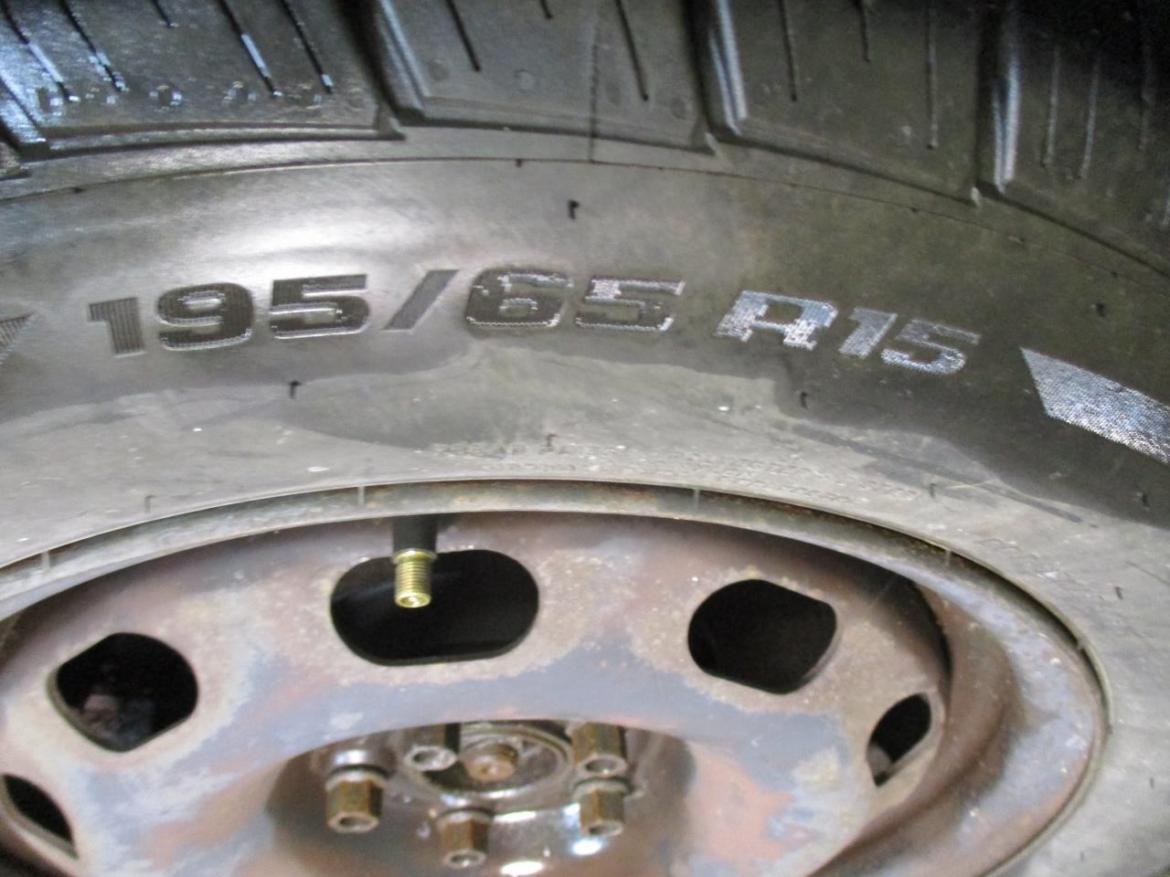 https://f005.backblazeb2.com/file/img-partshotlines-com/Inventory/MA185/Vehicle/107768_07.jpg