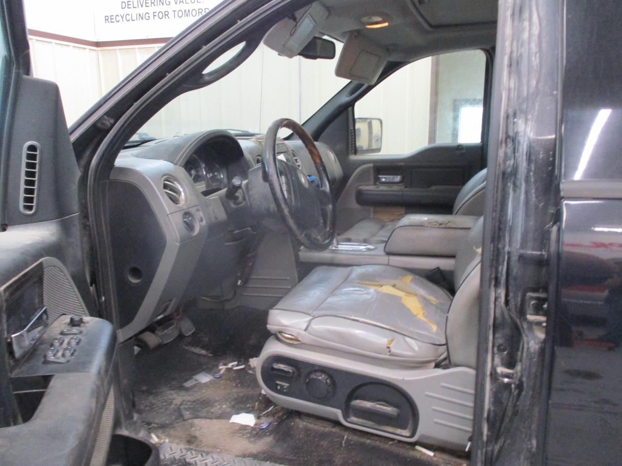 https://f005.backblazeb2.com/file/img-partshotlines-com/Inventory/MA185/Vehicle/108063_02.jpg