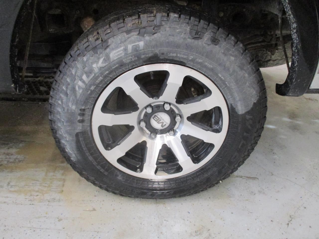 https://f005.backblazeb2.com/file/img-partshotlines-com/Inventory/MA185/Vehicle/108063_06.jpg