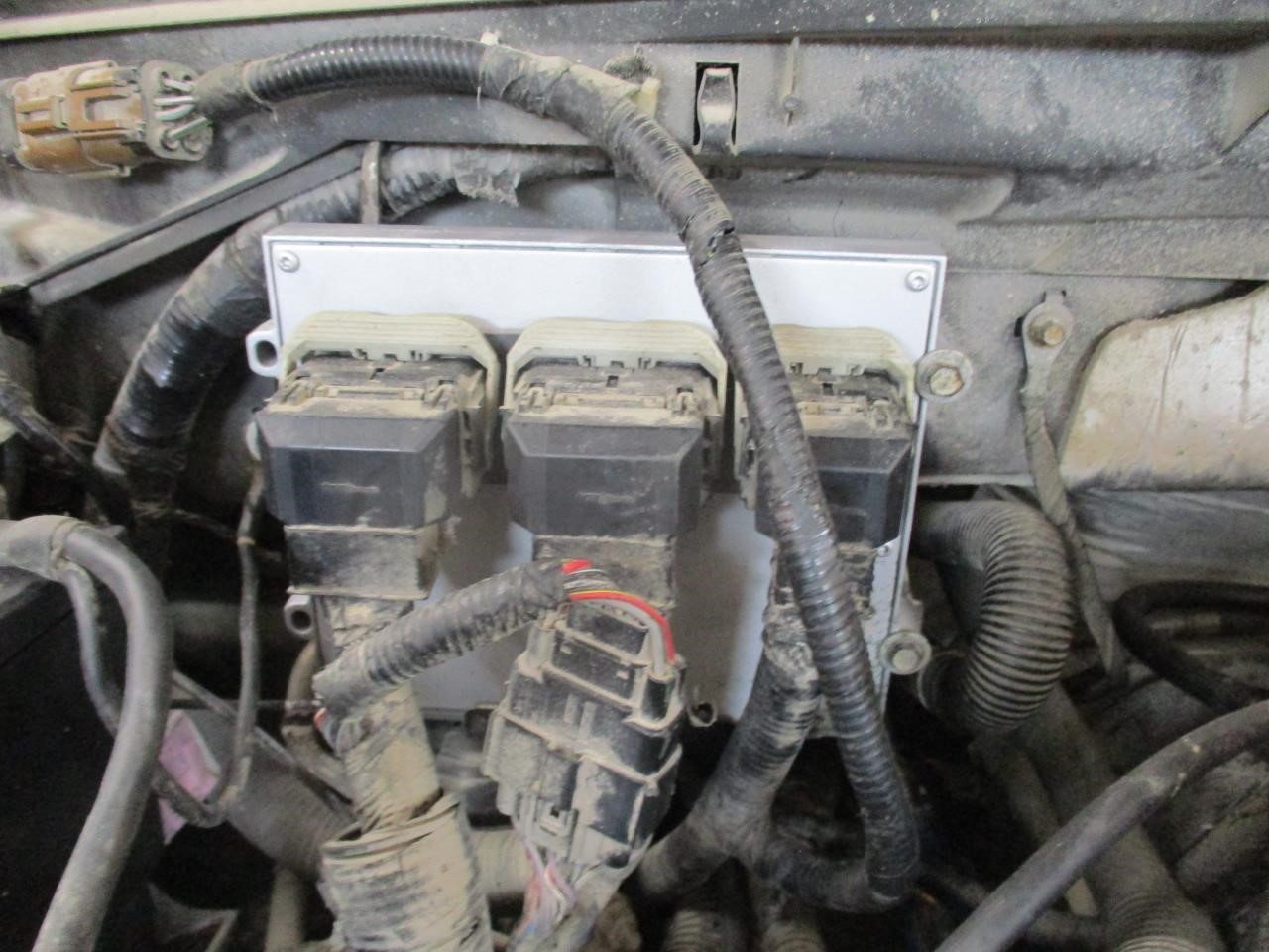 https://f005.backblazeb2.com/file/img-partshotlines-com/Inventory/MA185/Vehicle/108063_10.jpg