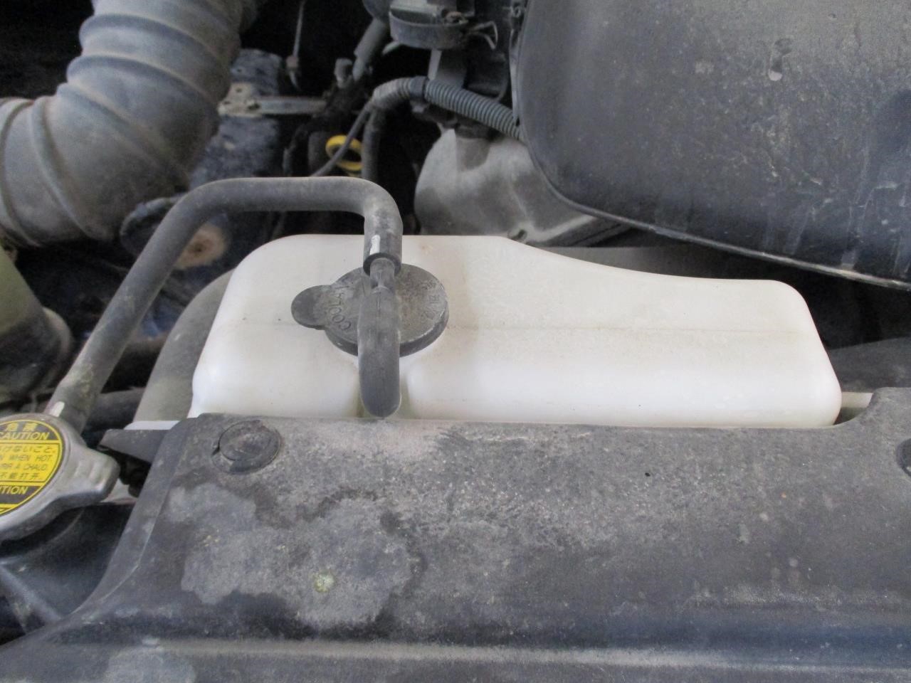 https://f005.backblazeb2.com/file/img-partshotlines-com/Inventory/MA185/Vehicle/108077_10.jpg