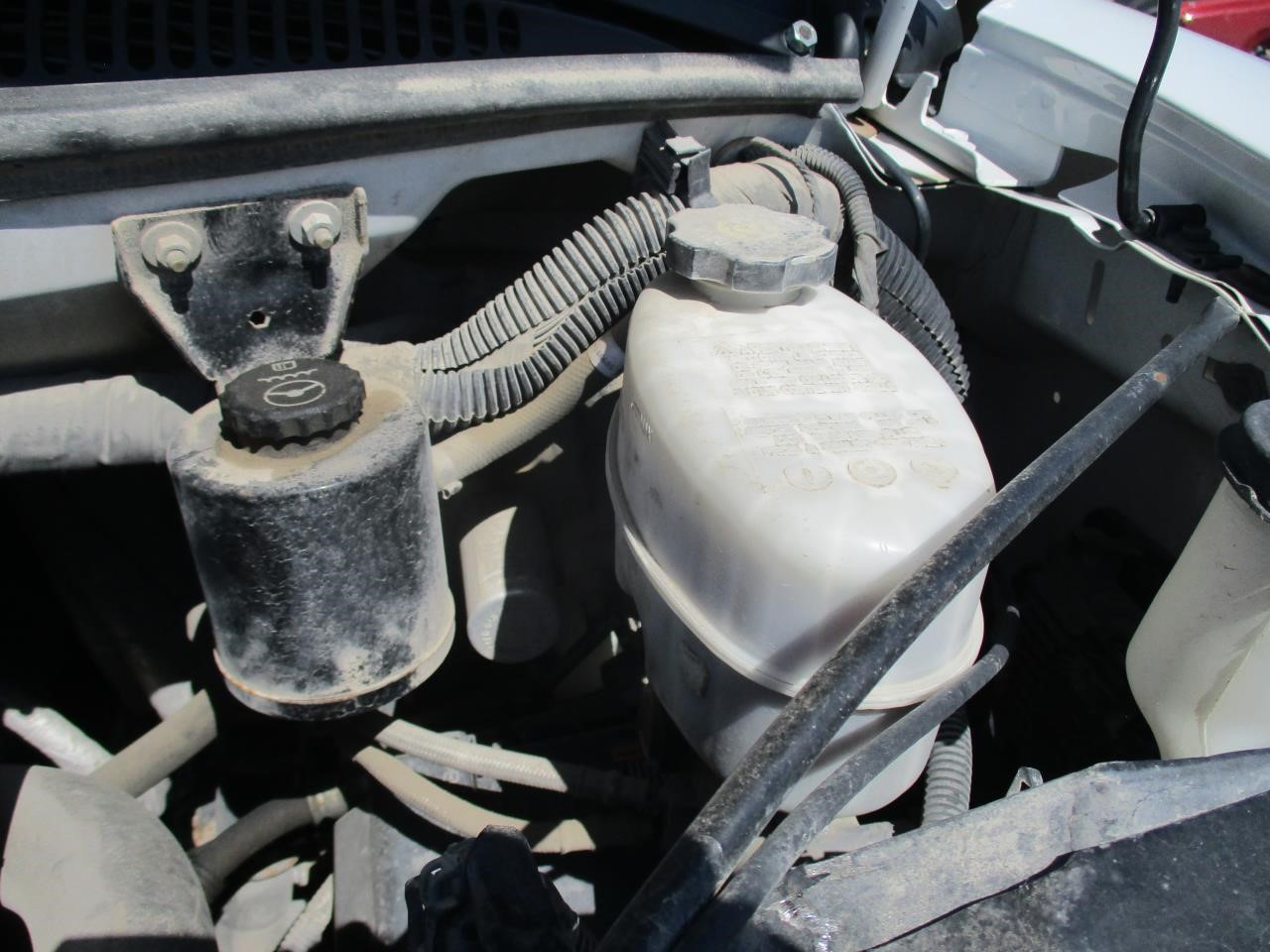 https://f005.backblazeb2.com/file/img-partshotlines-com/Inventory/MA185/Vehicle/108124_11.jpg