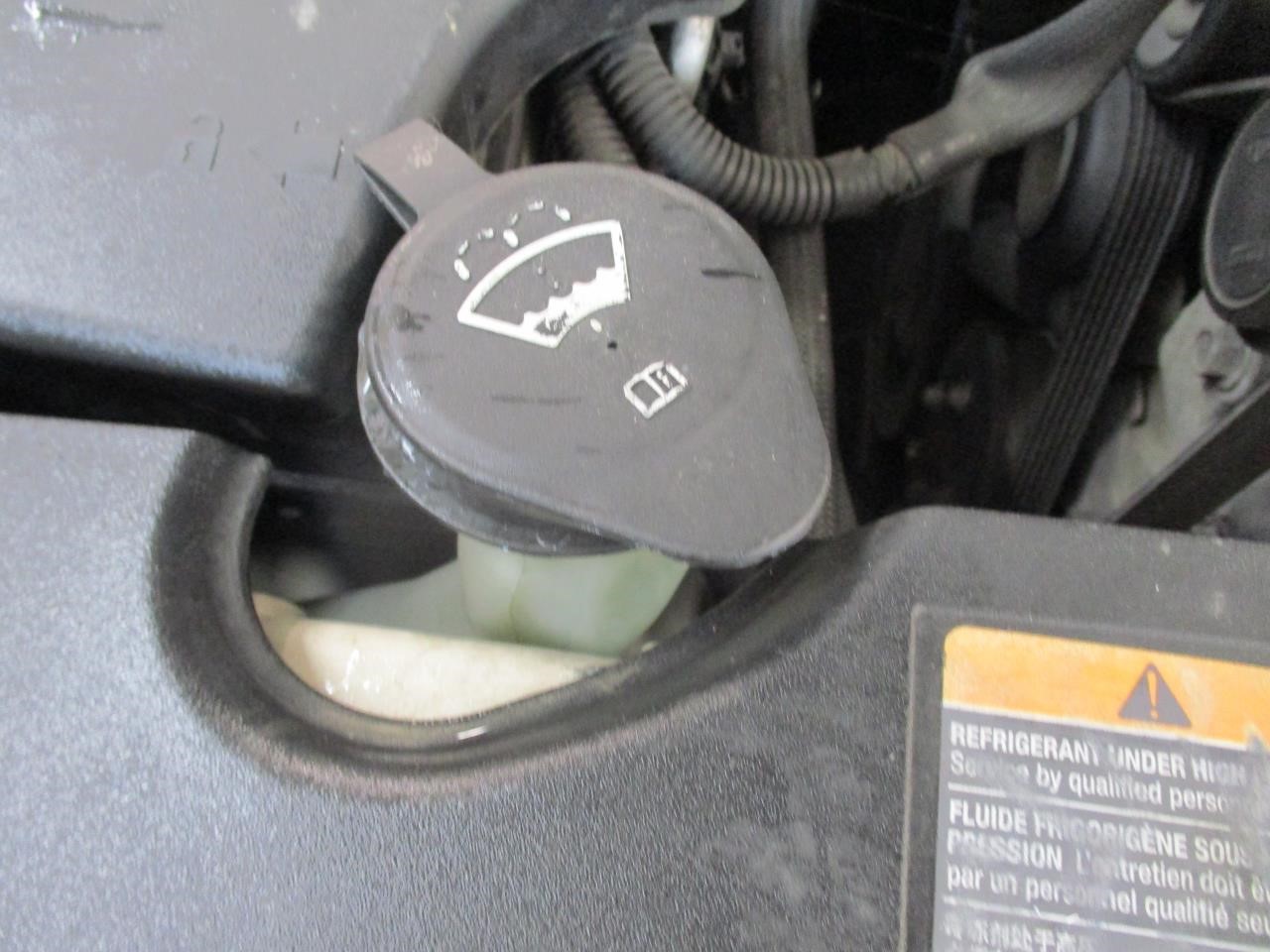 https://f005.backblazeb2.com/file/img-partshotlines-com/Inventory/MA185/Vehicle/108230_09.jpg