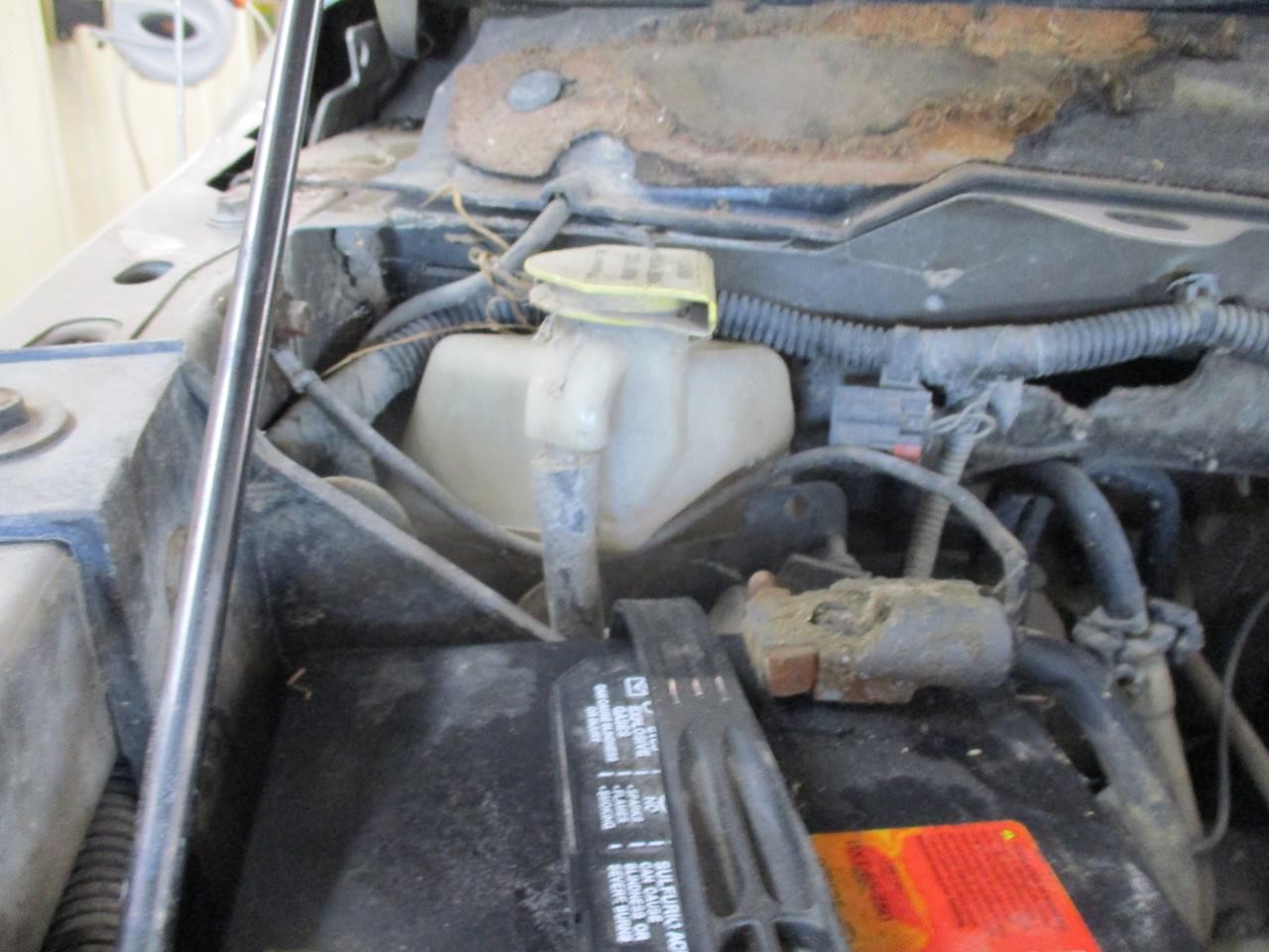 https://f005.backblazeb2.com/file/img-partshotlines-com/Inventory/MA185/Vehicle/108254_09.jpg