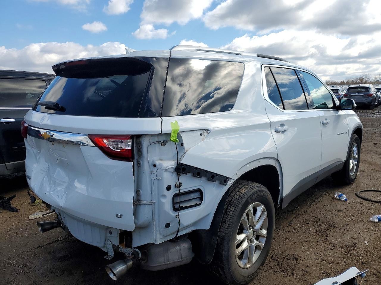 Vehicle/108520_03.jpg